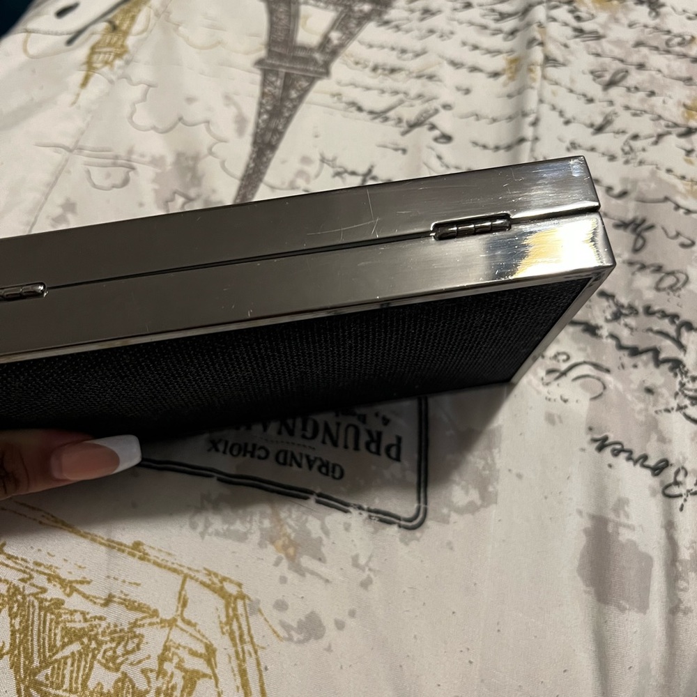 Inc International Concepts metal clutch - Picture 4 of 9